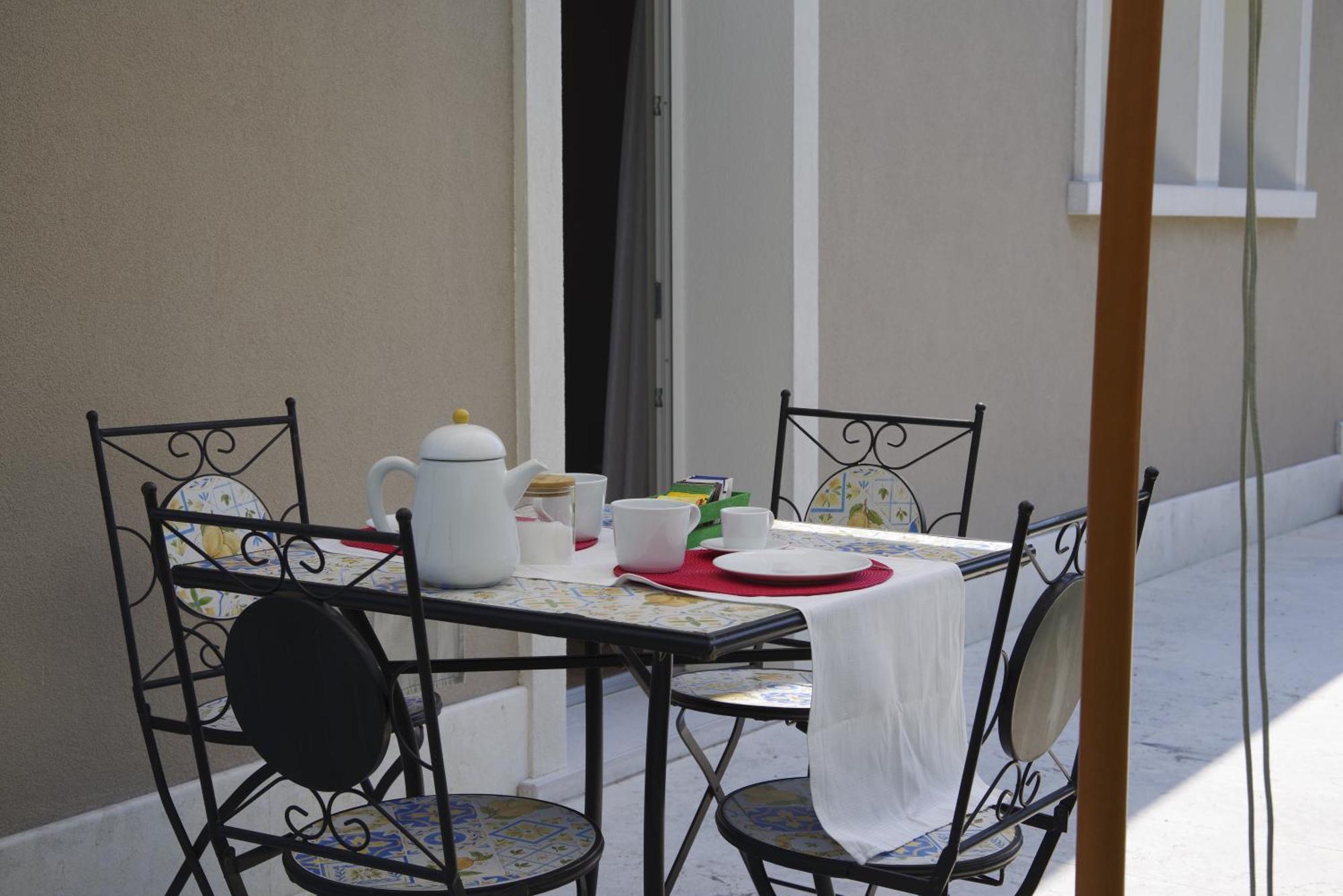 Time To Relax - Lago Di Garda - Adults Only Ponti sul Mincio Exterior foto